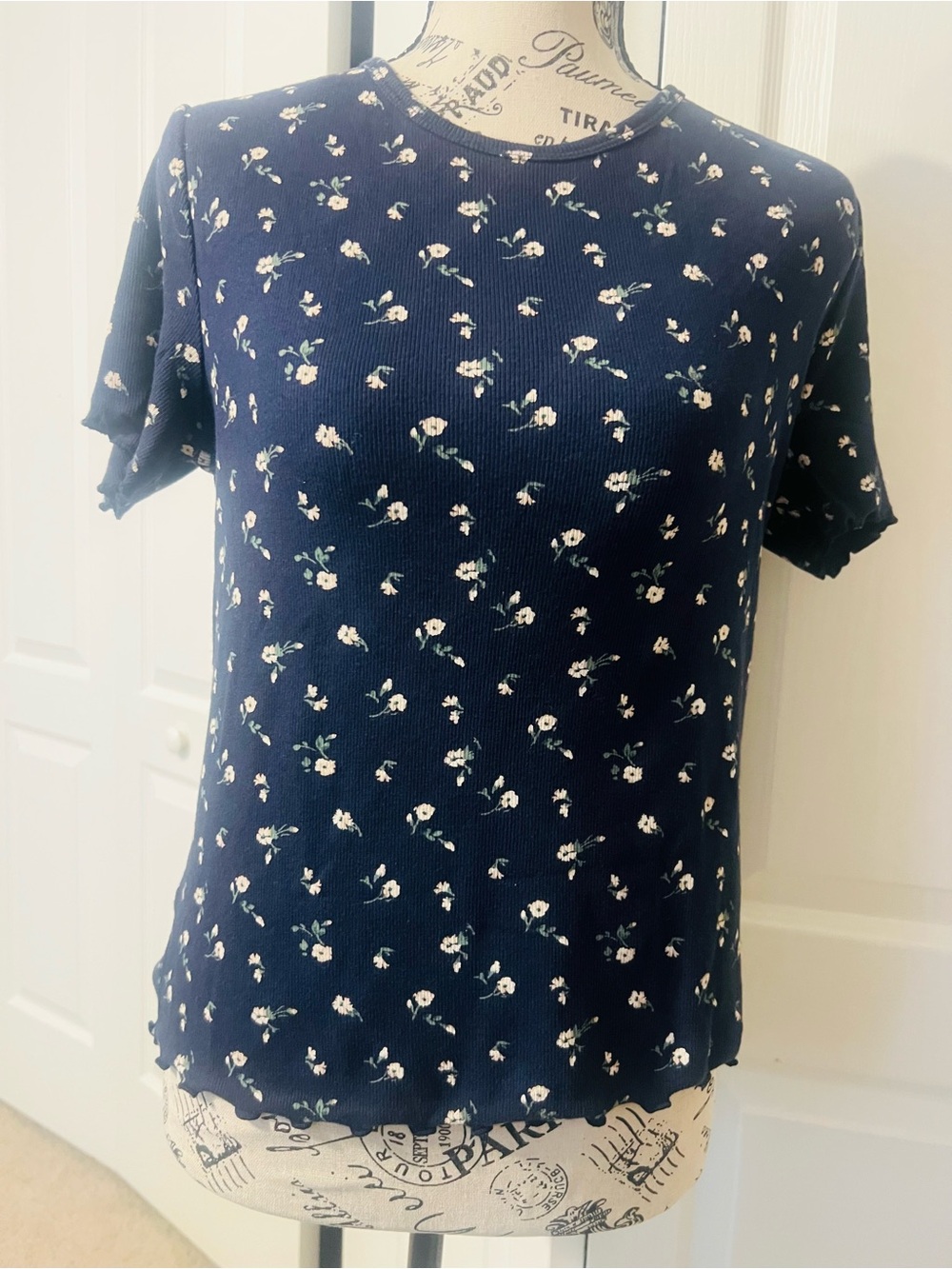 Hollister Navy Floral Short Sleeve Tee